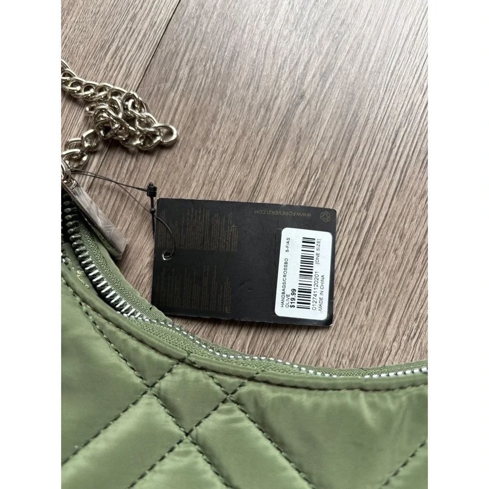 Forever 21 Olive Green Quilted Nylon Crescent Crossbody Bag Silver Chain Strap - Picture 3 of 9
